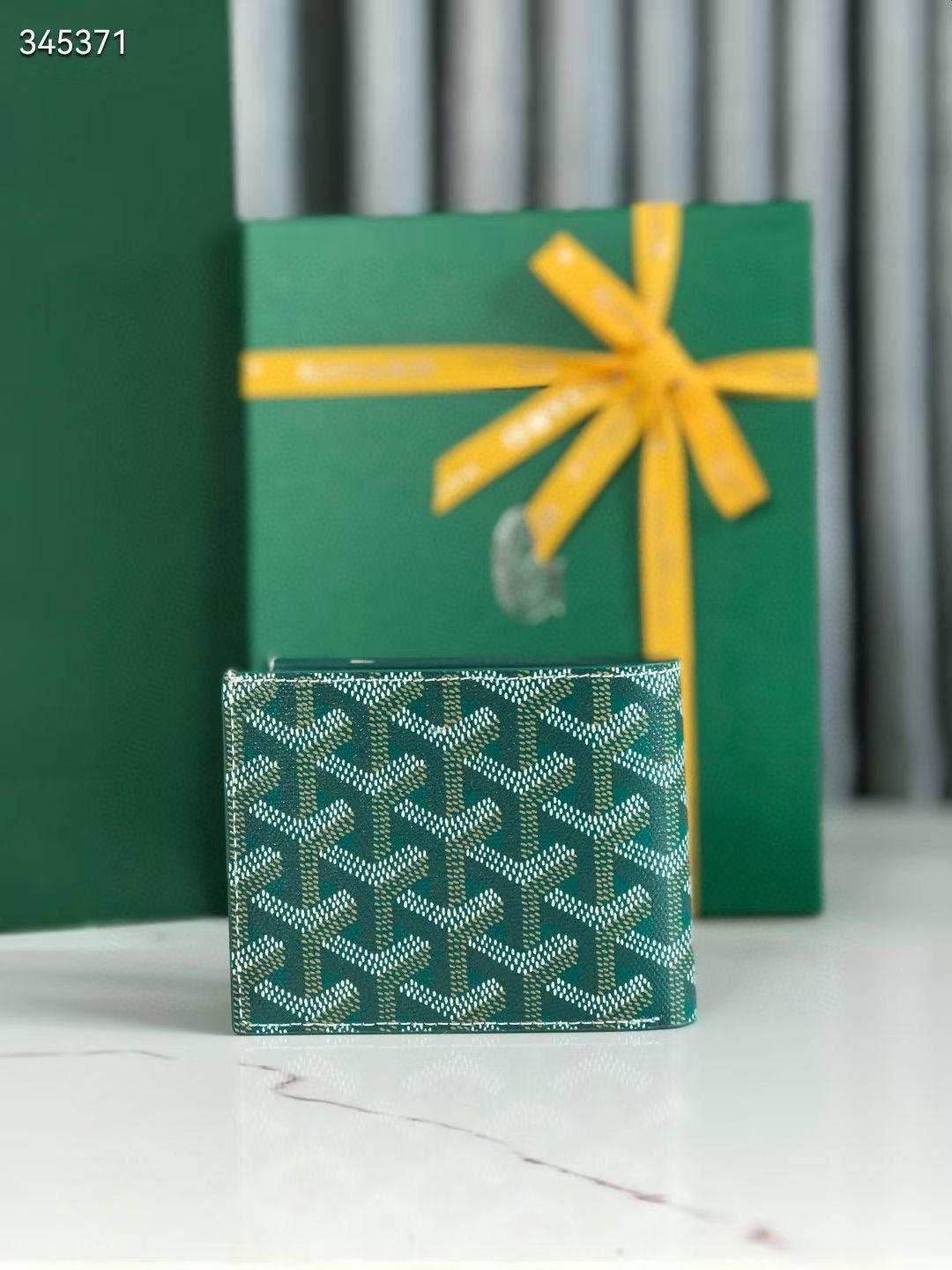 Wallet famous brand G