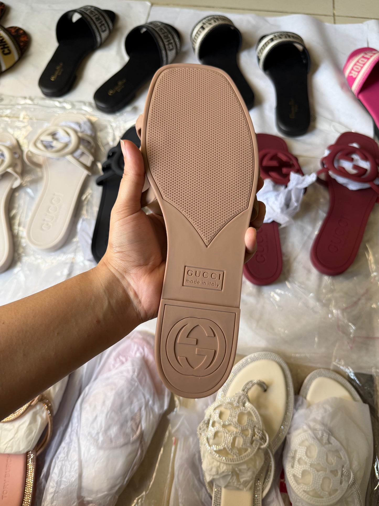 G famous brand slipper