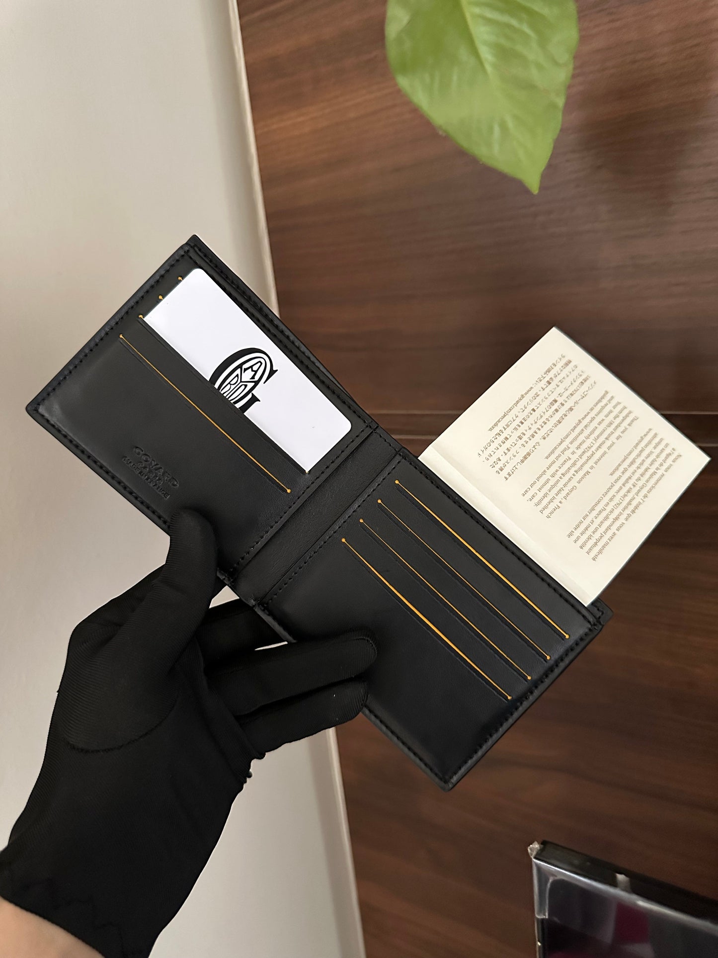 Wallet famous brand G