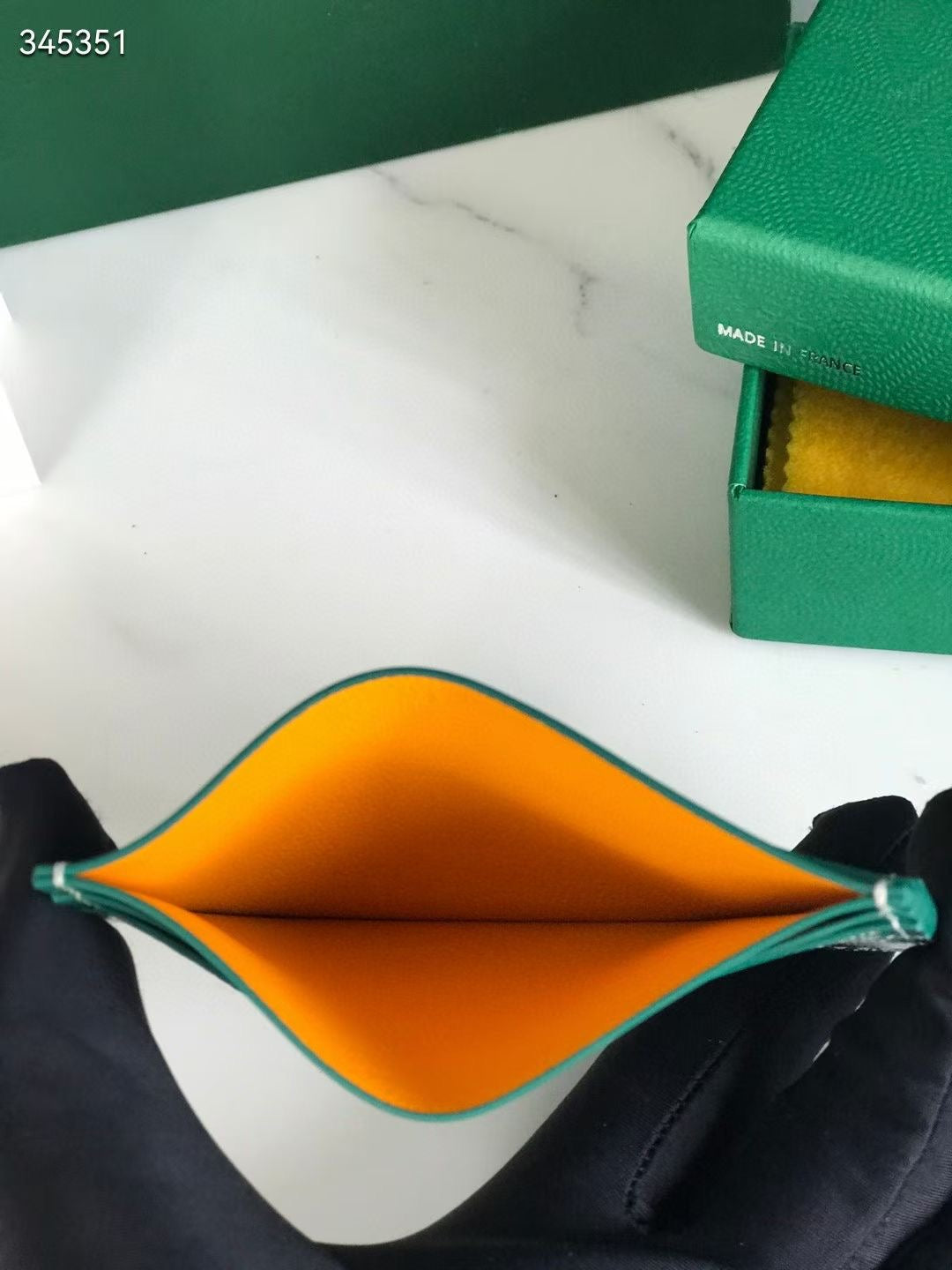 Green cardholder famous brand