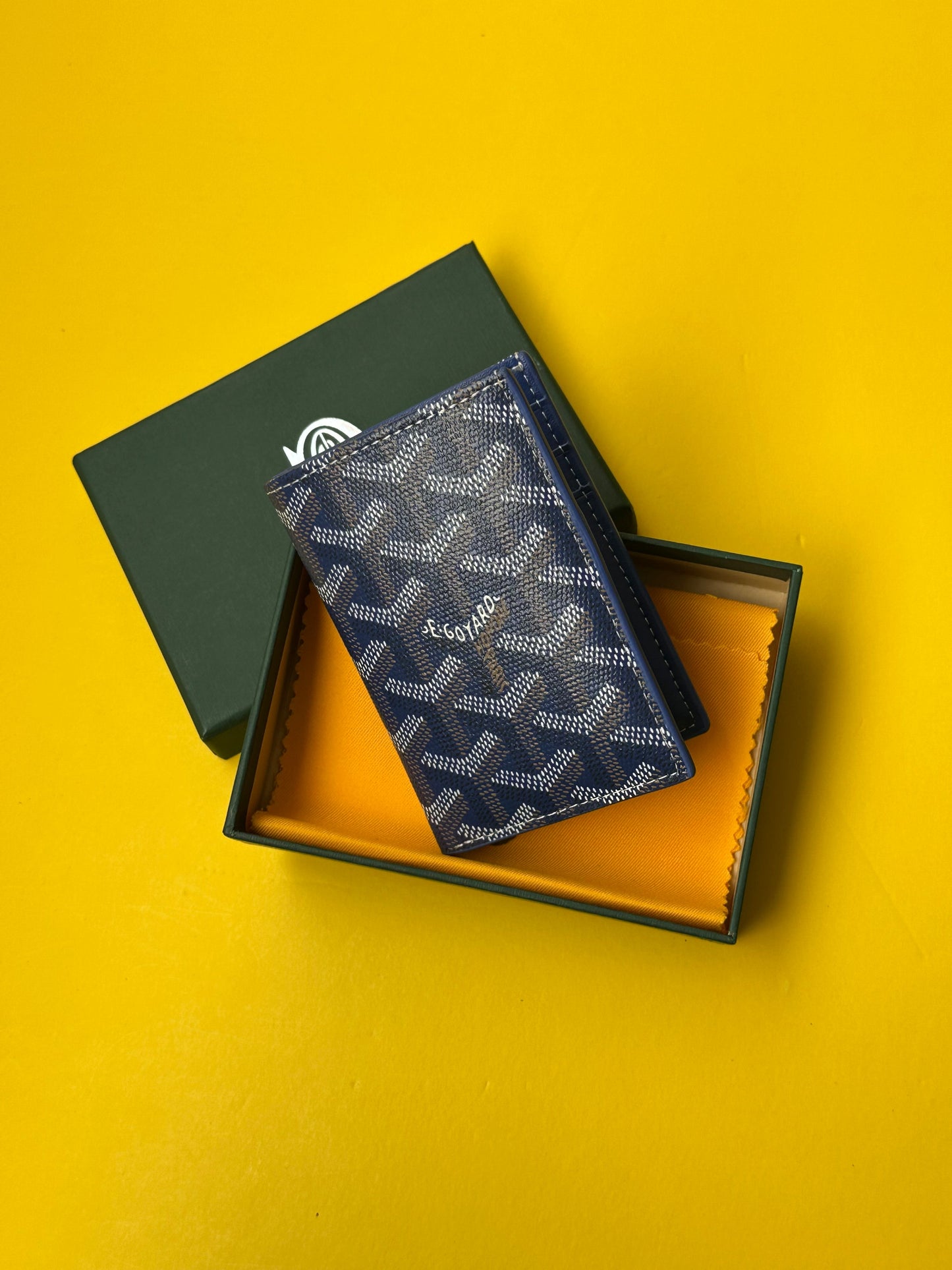 Wallet famous brand