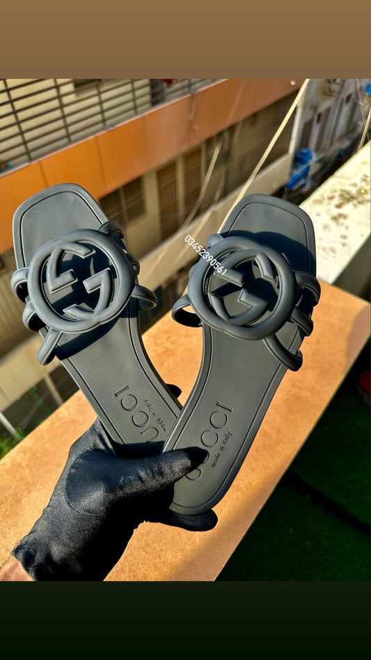 Black slides famous brand