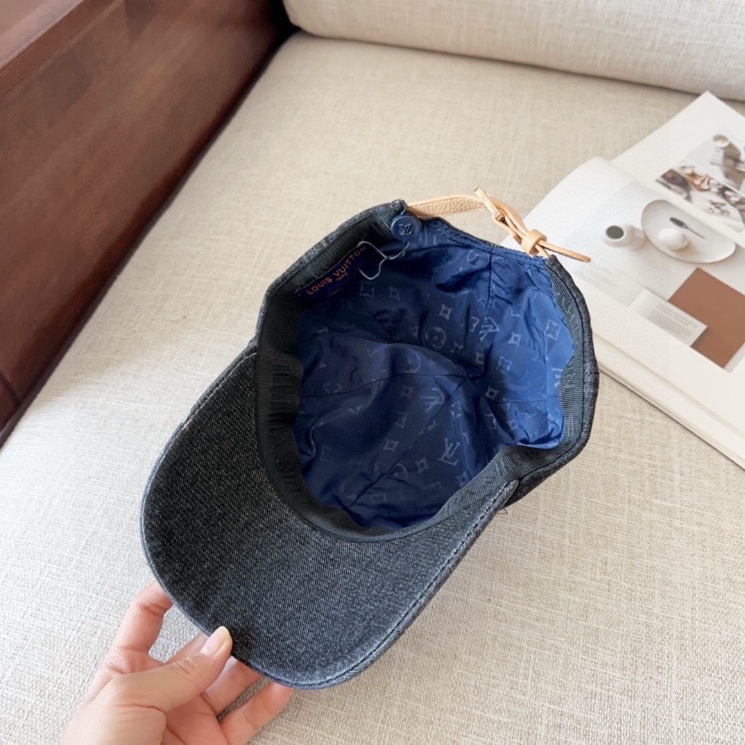 Cap famous brand