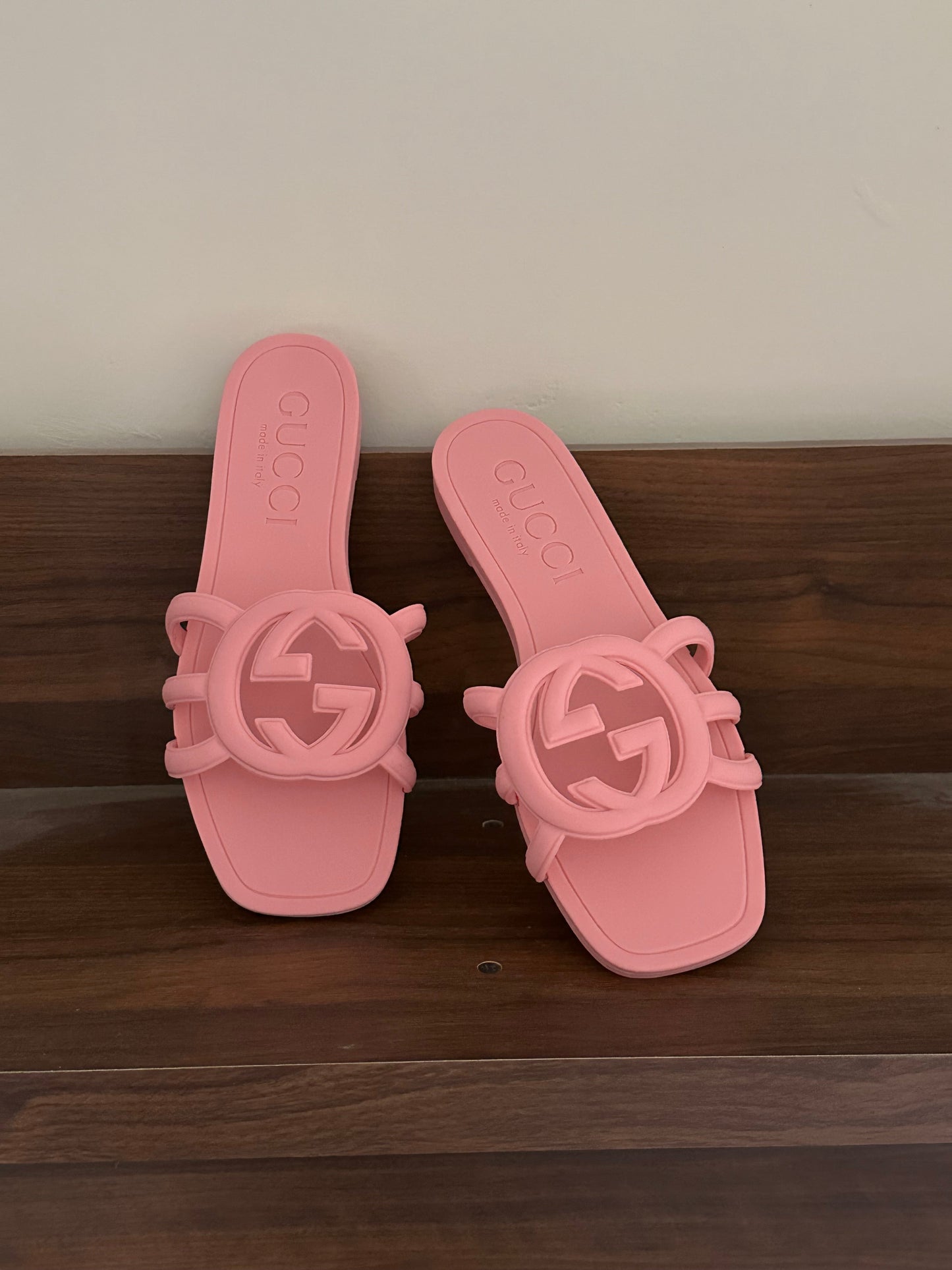 GG slides pink famous brand