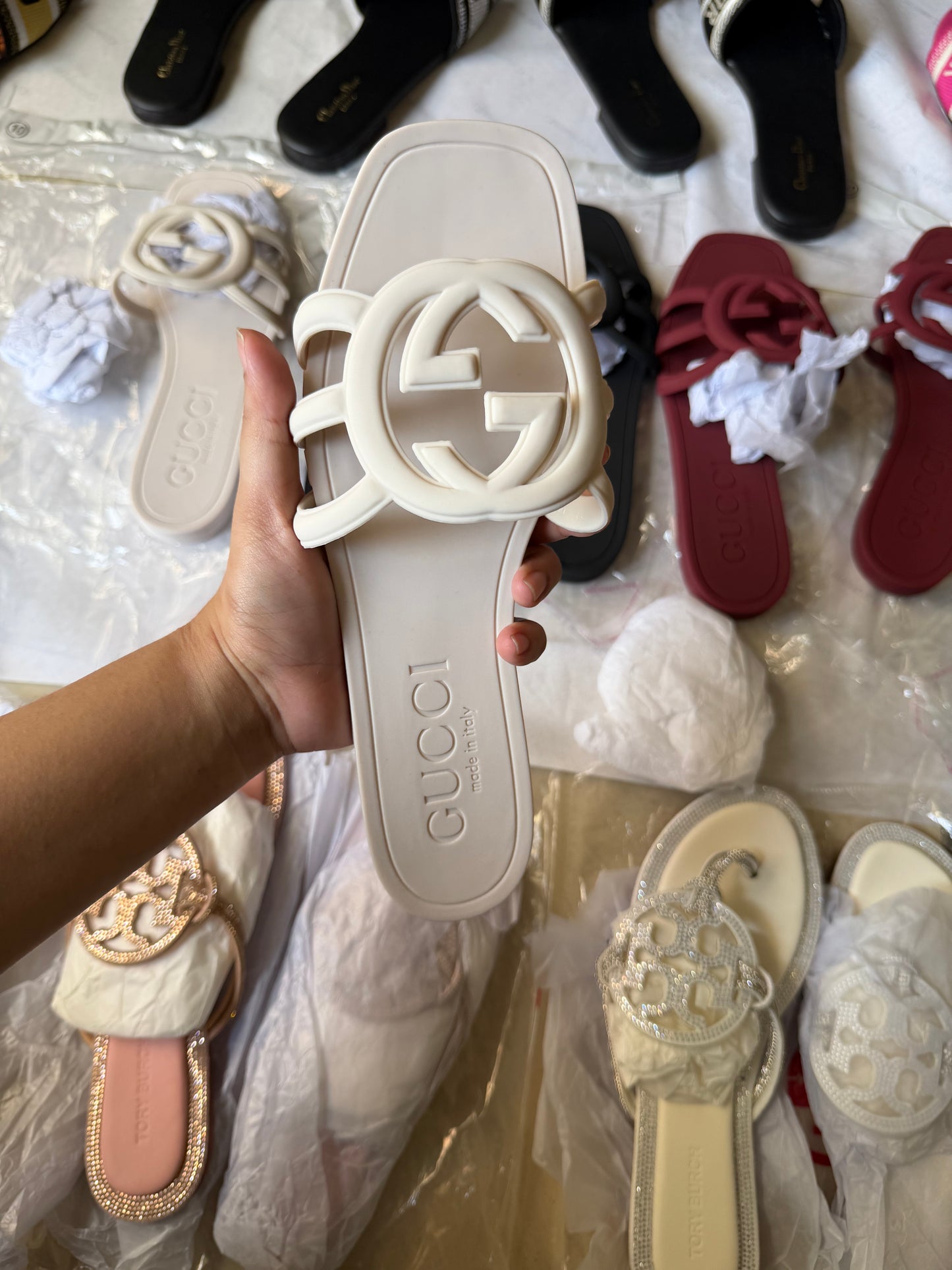 G famous brand slipper