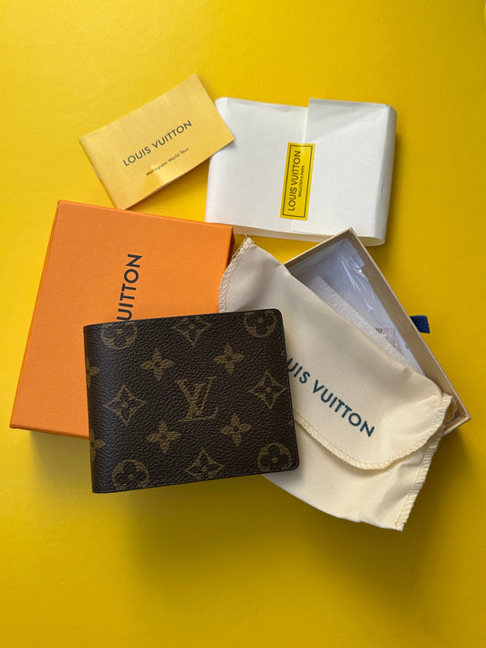Wallet famous brand