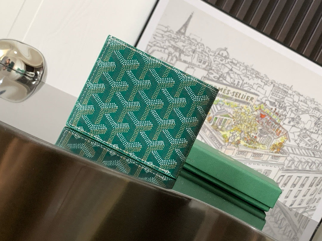 Famous brand wallet