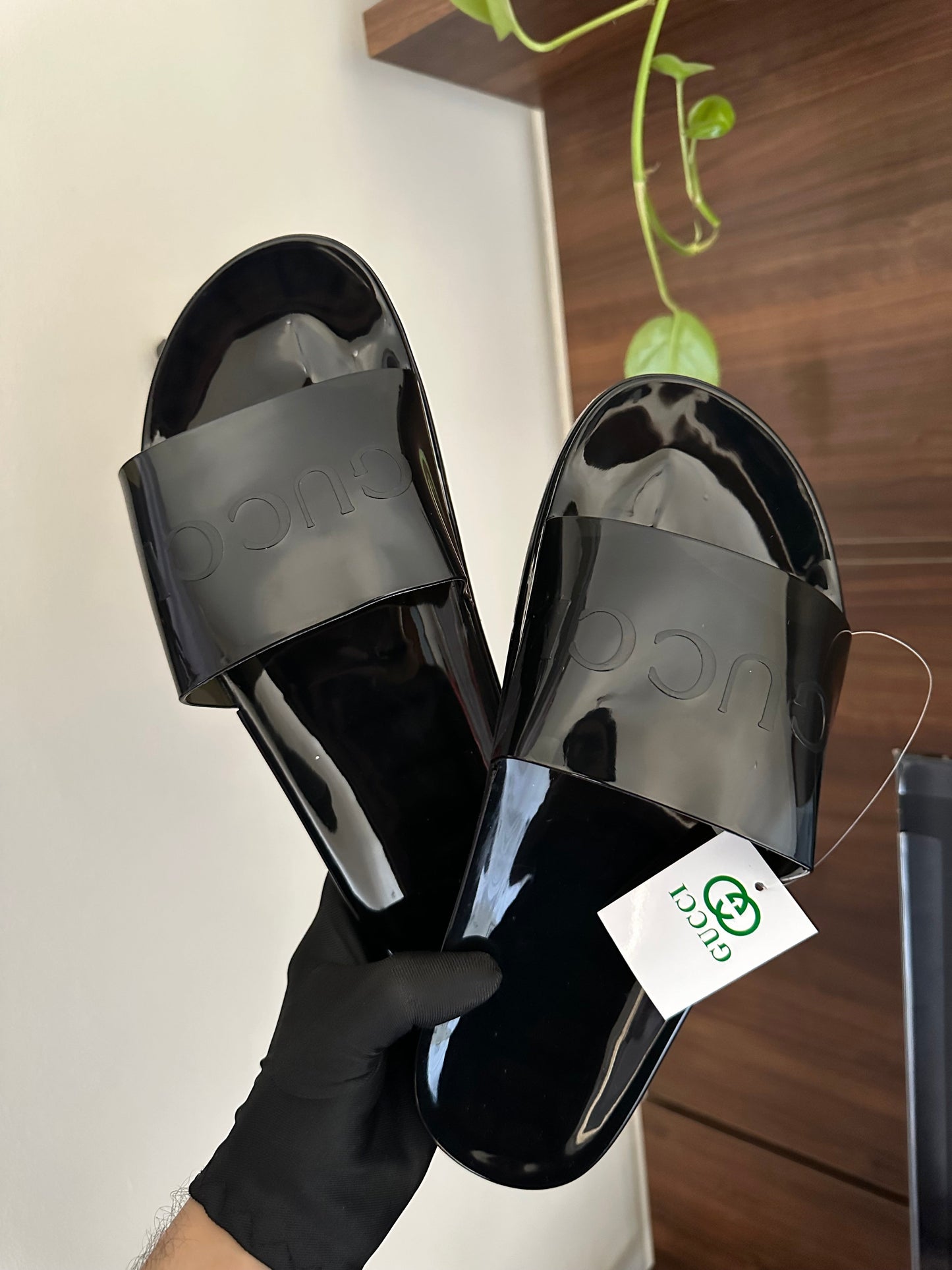 G brand slipper unisex ( pre order)