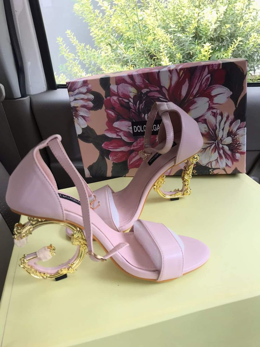 Dolce & Gabbana Pink Heels