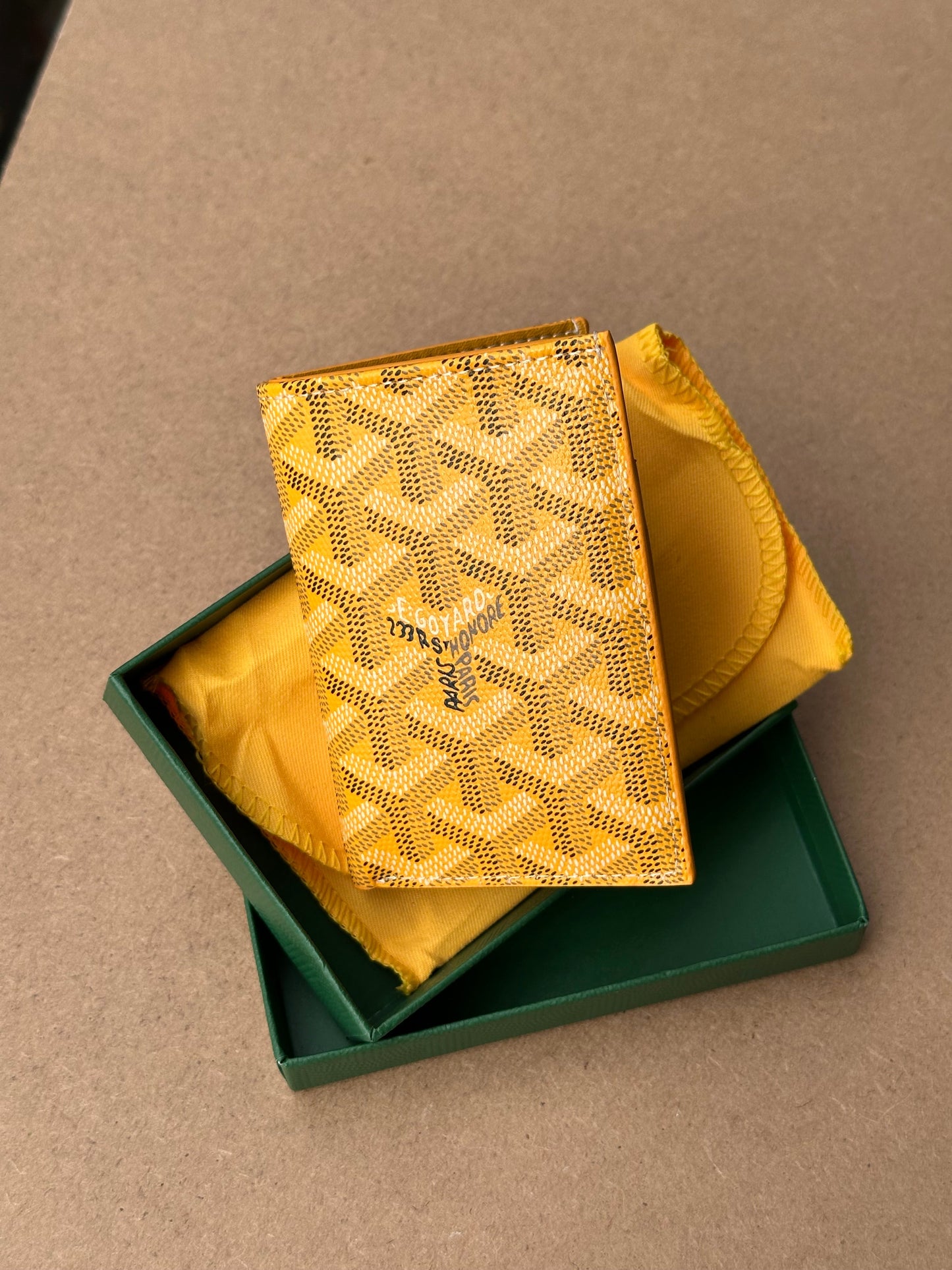 Wallet famous brand