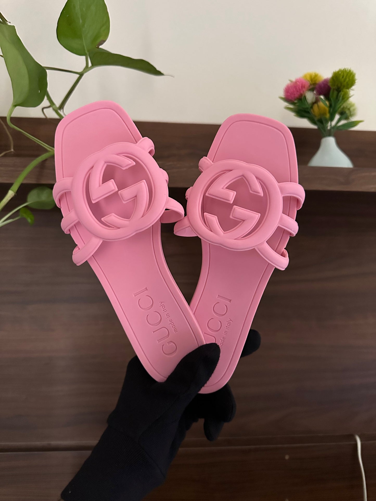GG slides pink famous brand