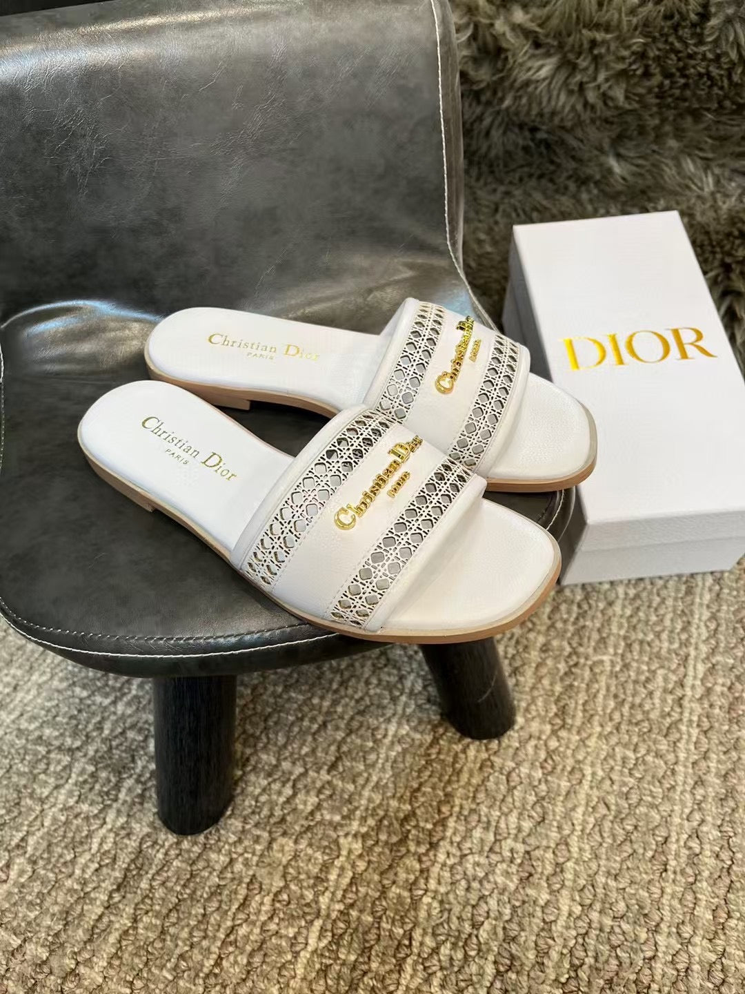 D brand slipper 5 colors ( Pre order )