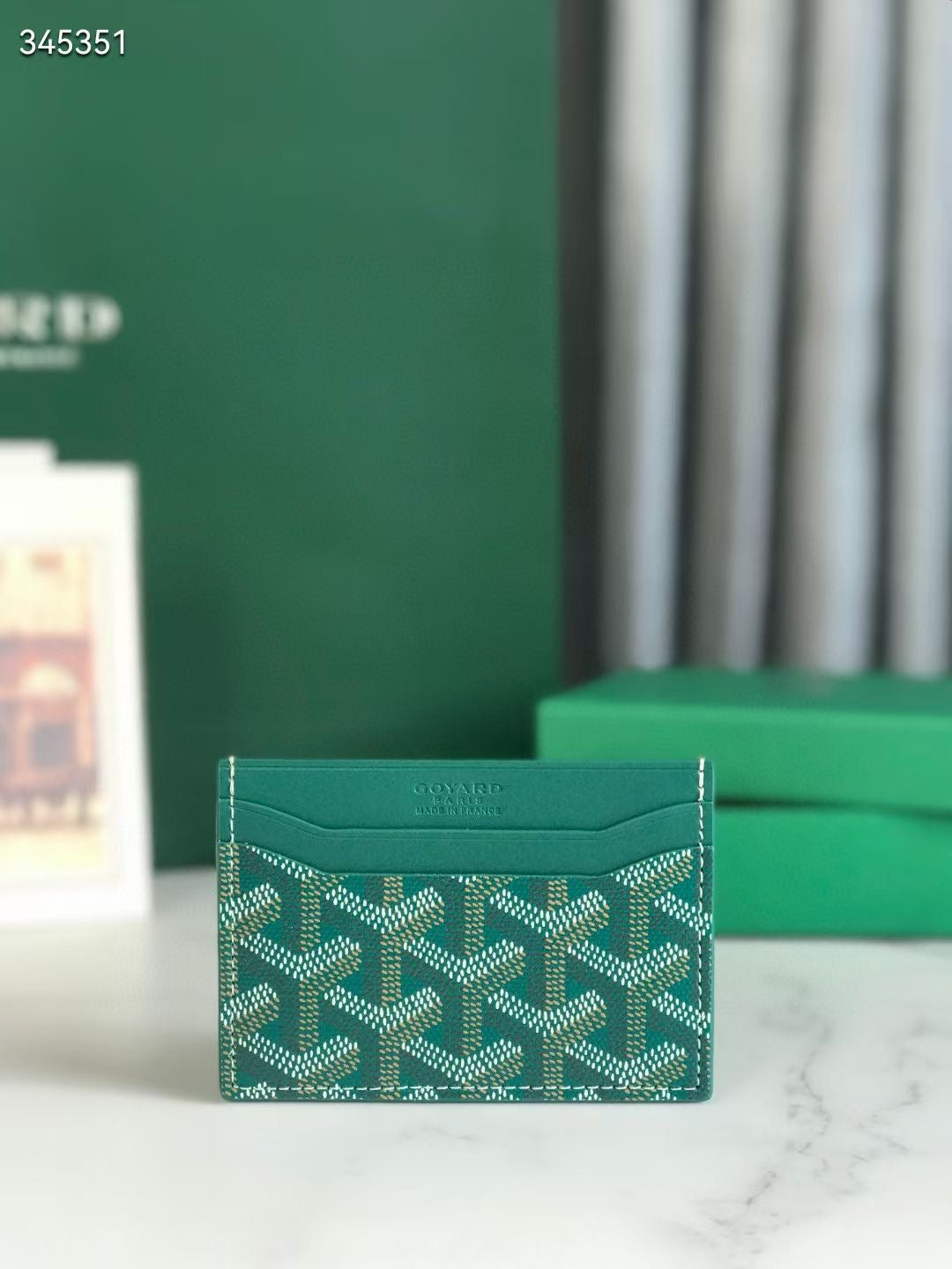 Green cardholder famous brand