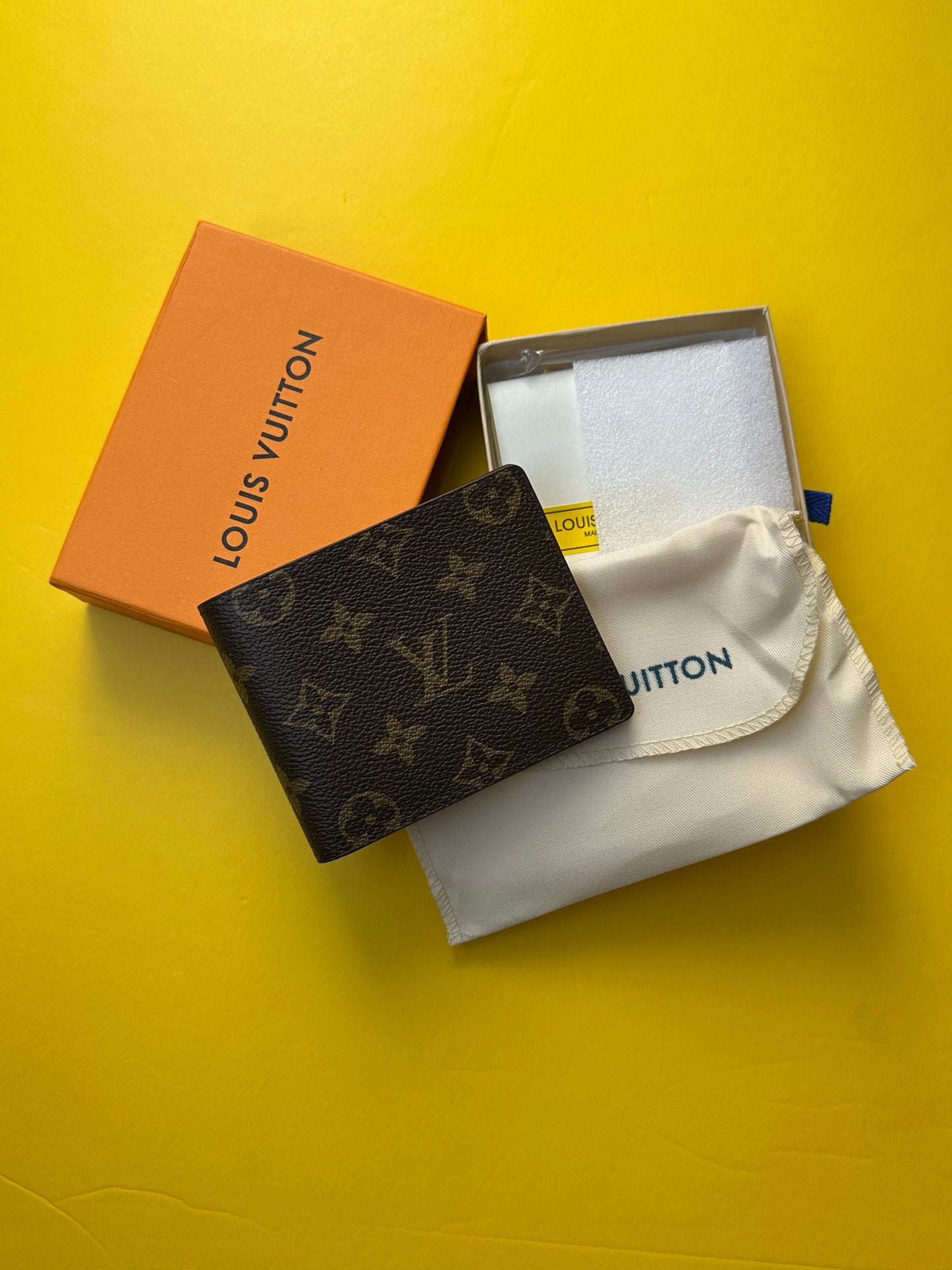Wallet famous brand