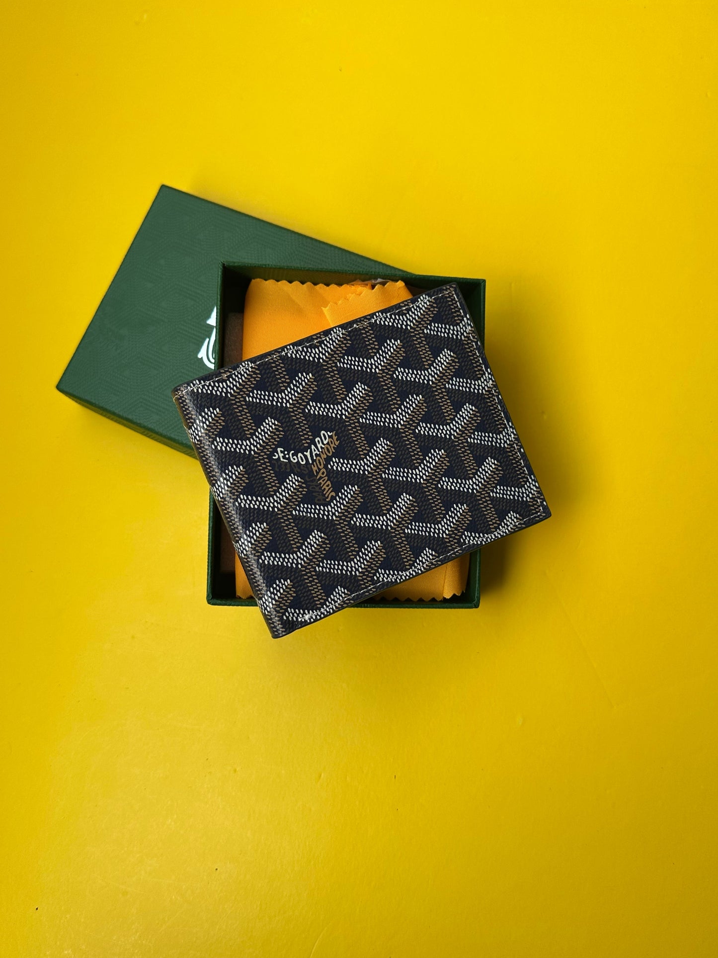 Wallet famous brand