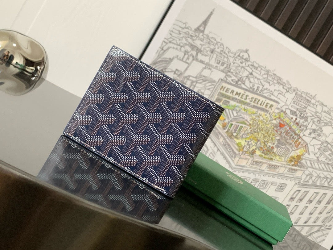 Famous brand wallet