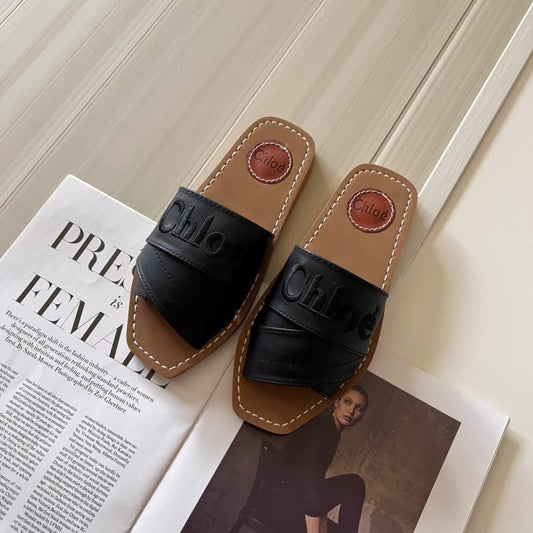 Famous brand slipper ( Pre order )